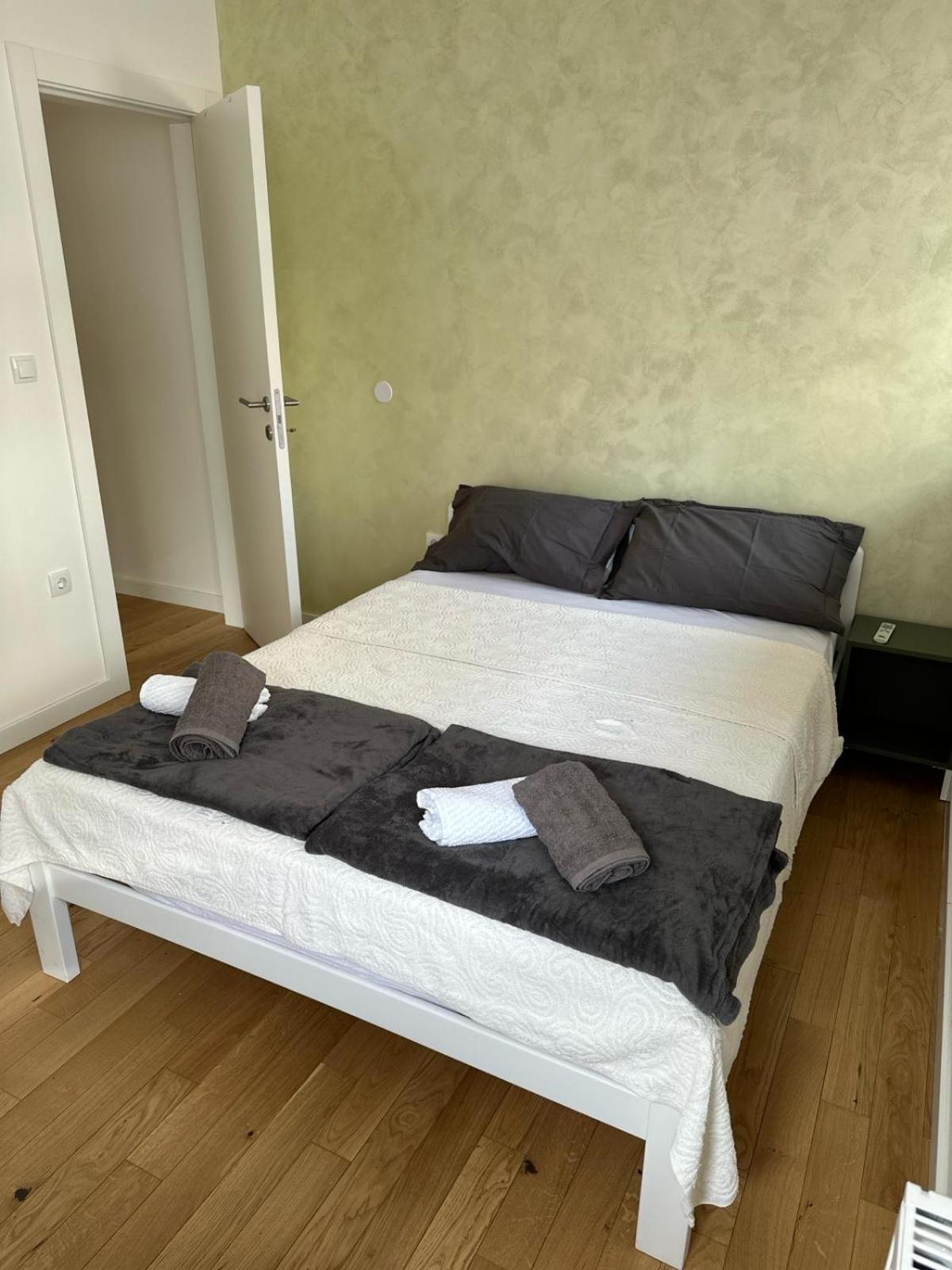 Dook Private Parking * Novi Sad